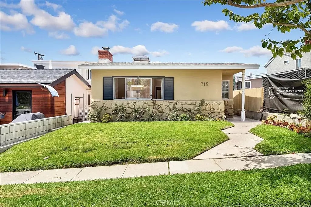 715 Poinsettia Ave