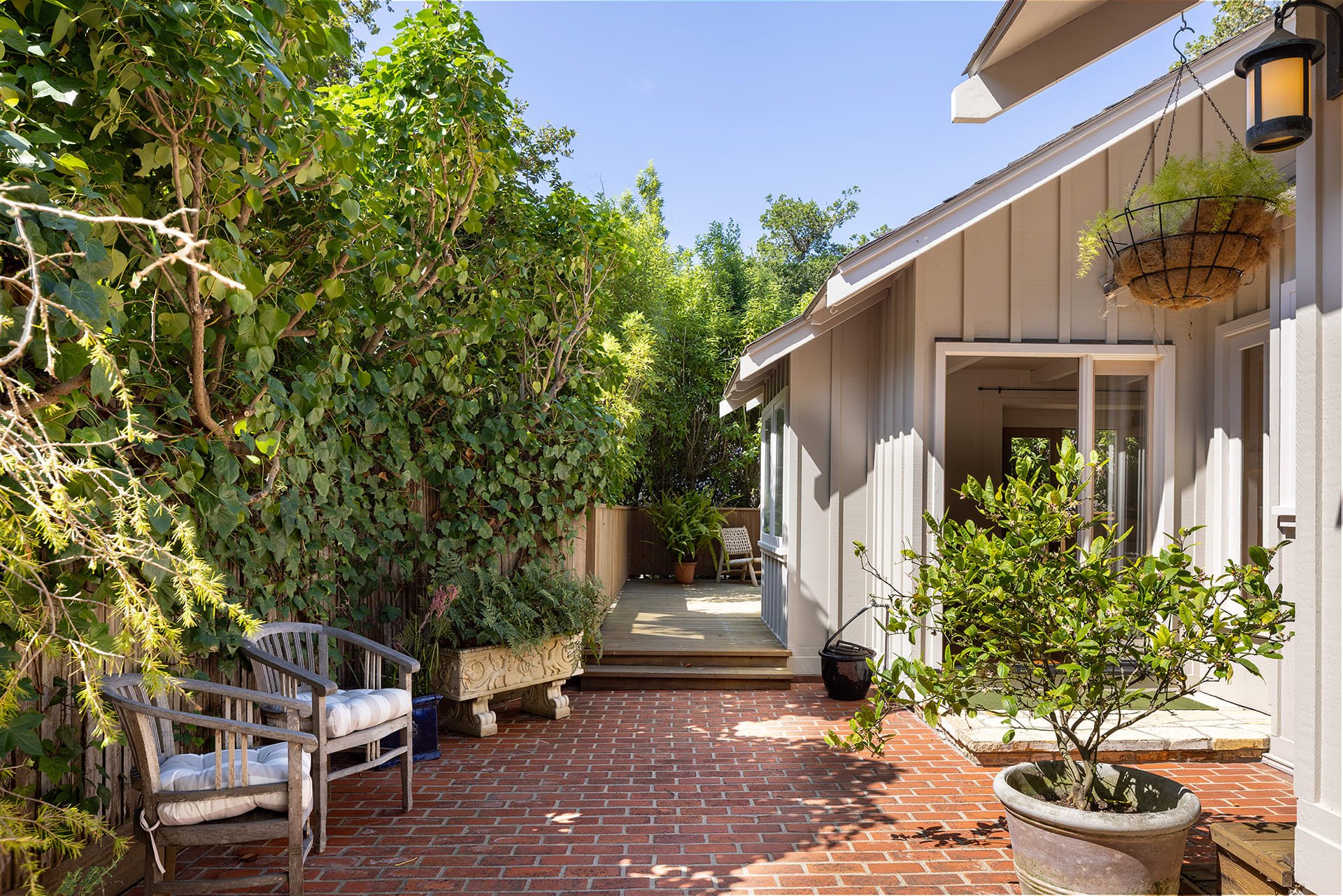 Carmel Jewel - San Carlos 3 SW of Vista