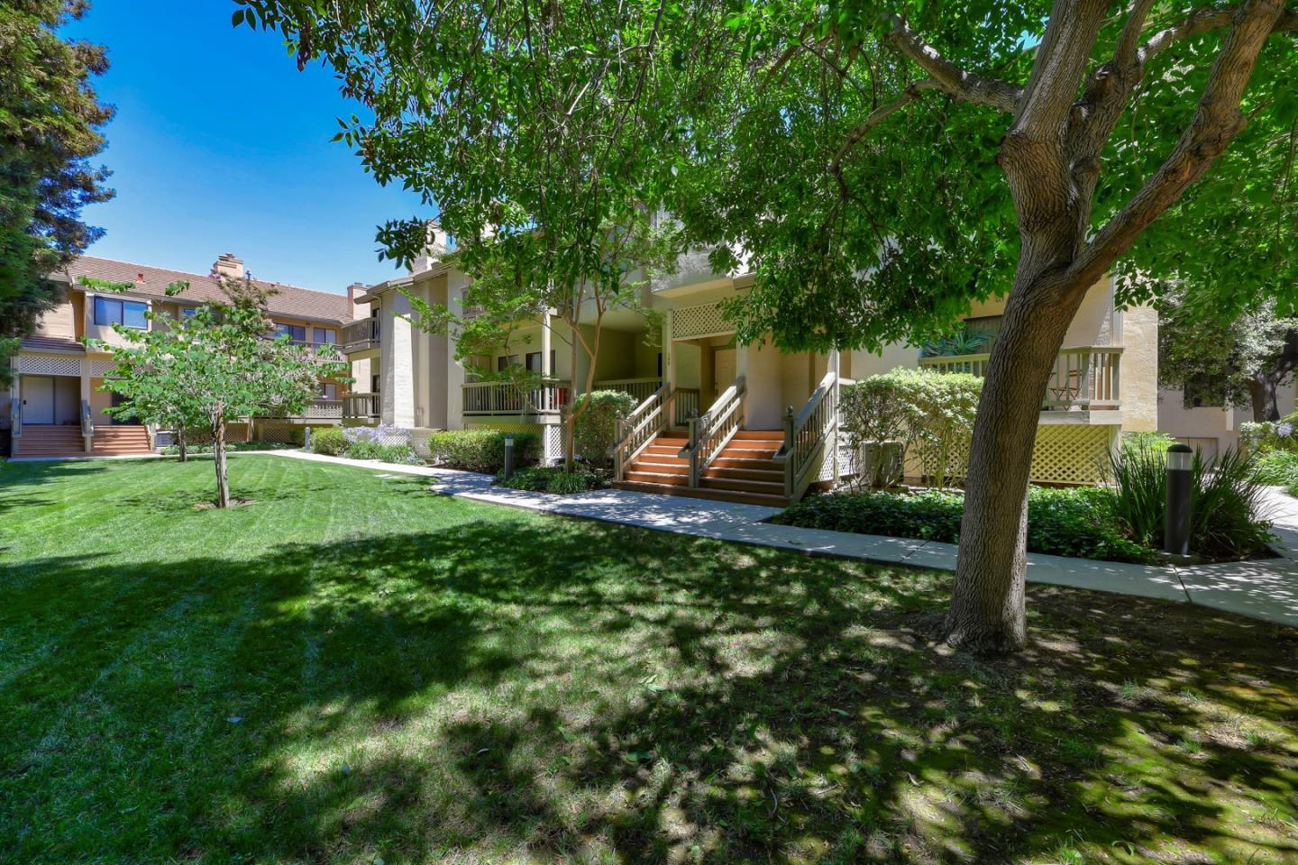 1913 Magdalena Cir, #111