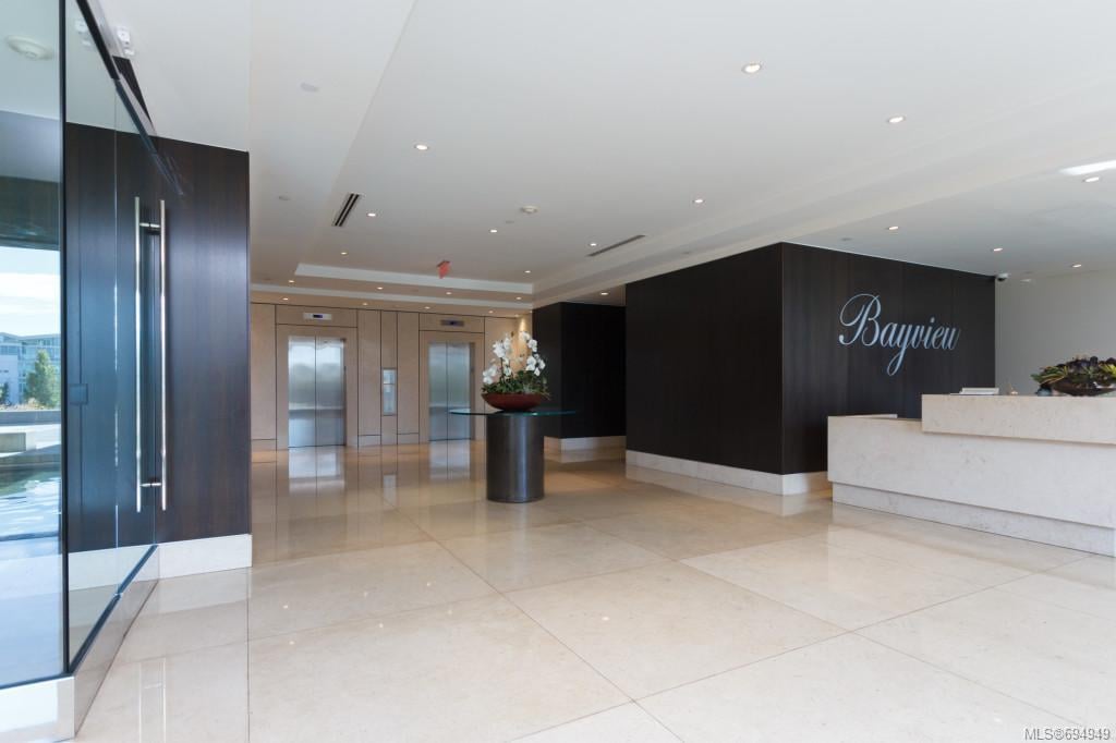 313-100 Saghalie Rd, Victoria