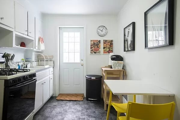 597 16th Street Unit: 2