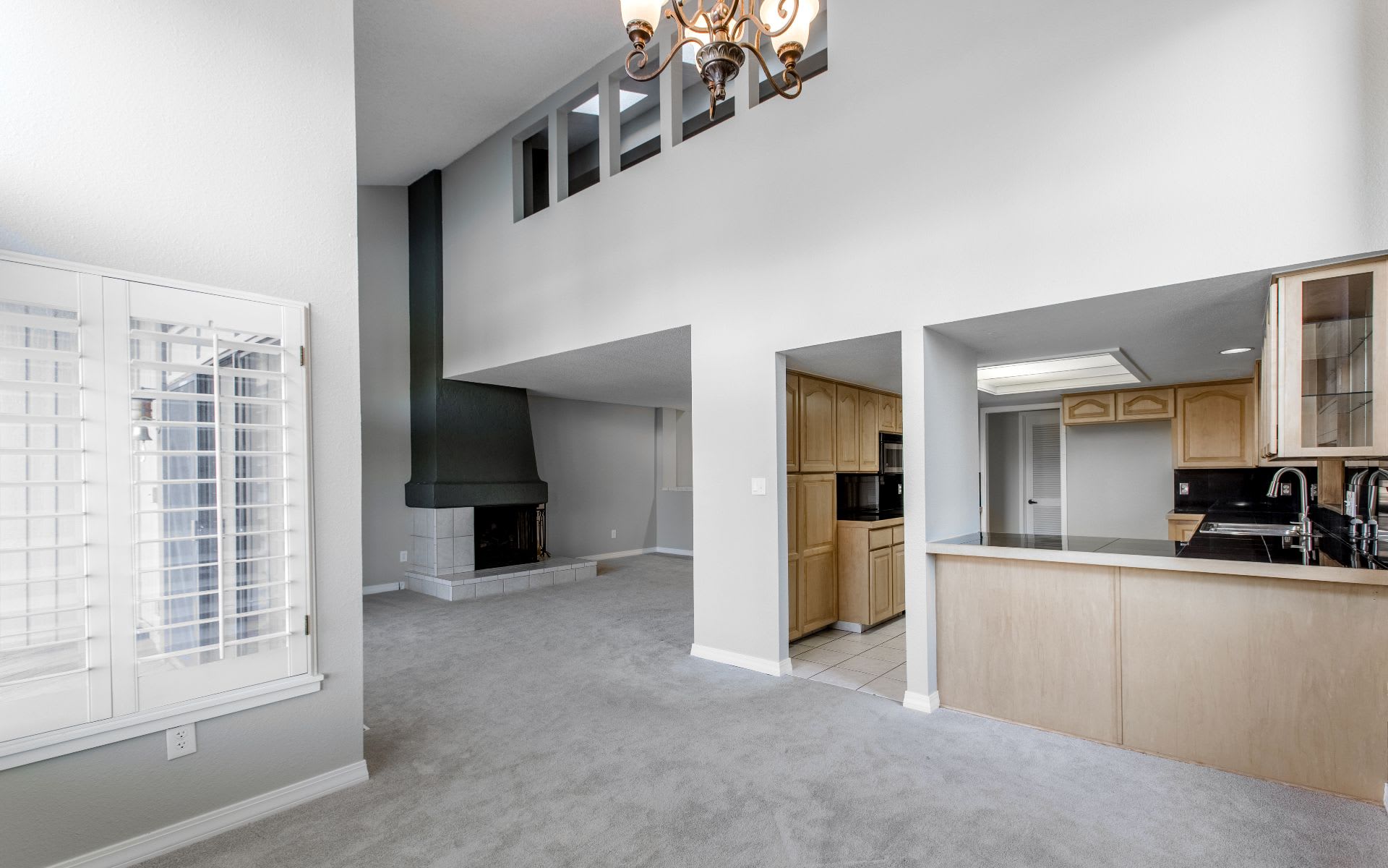 9866 E Maplewood Circle