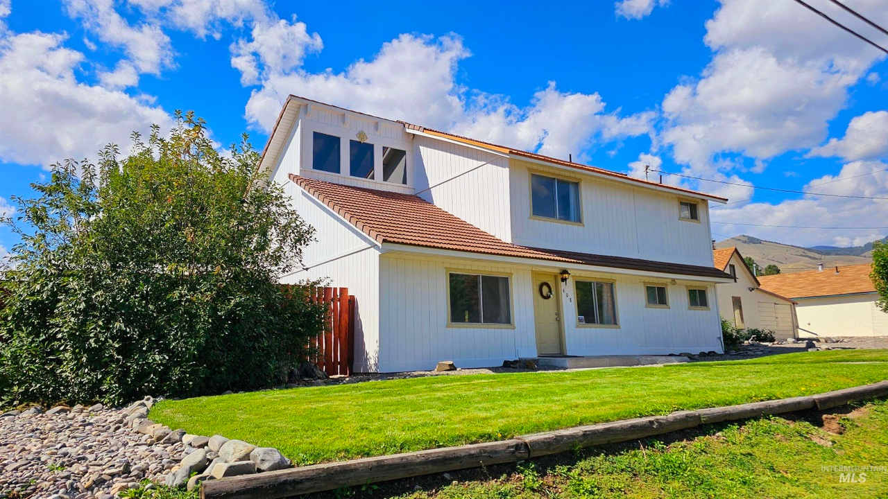 608 Courthouse Drive