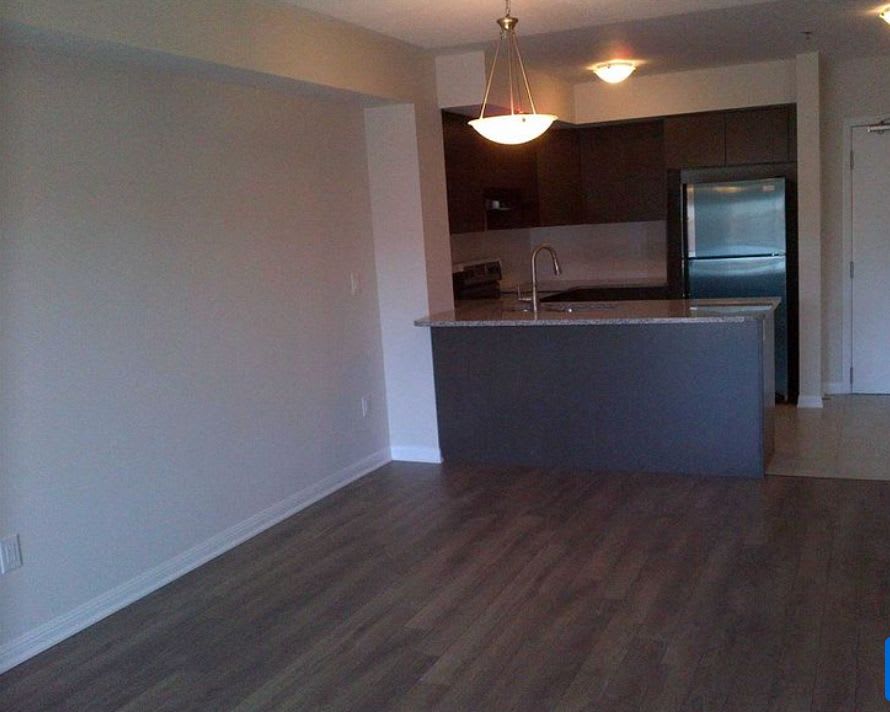 70 Baycliffe Cres Unit: 302