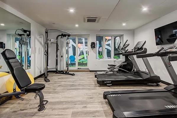 1021 Bedford Avenue, Apt 501