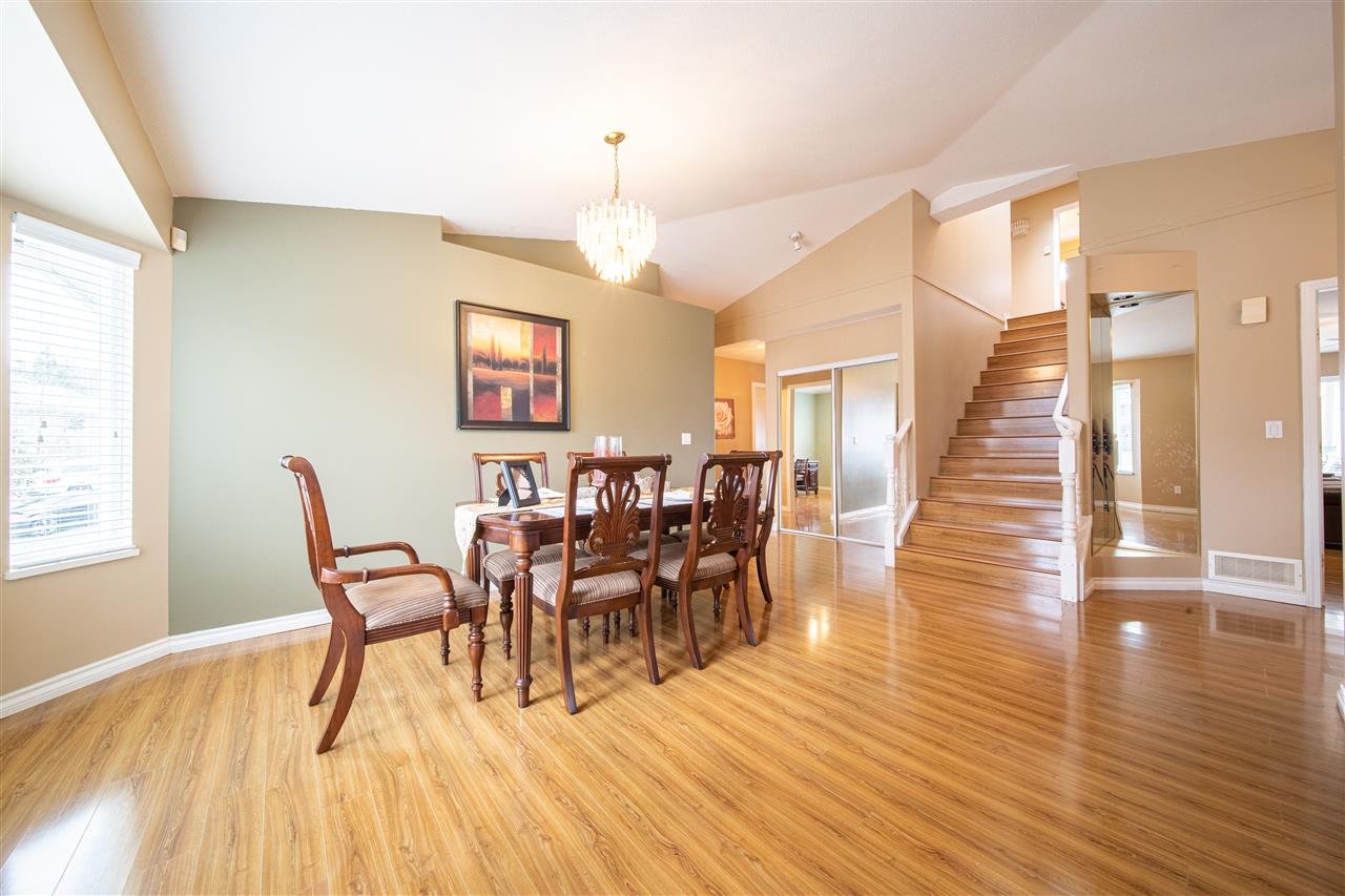 3329 Rosalie Ct