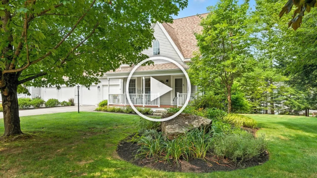 Beautifully Designed Yarmouth Condo Near Village and Trails