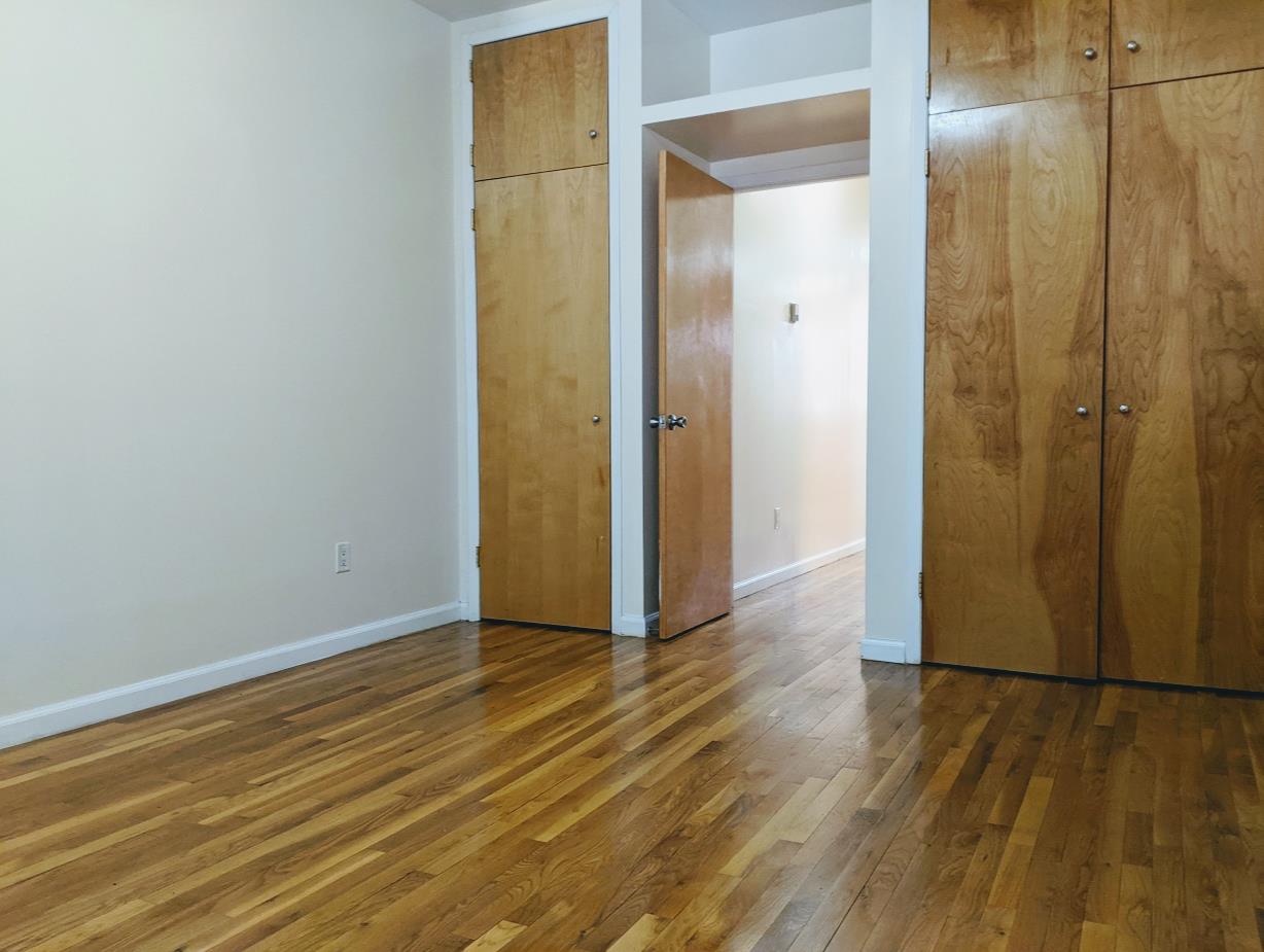 304 Pleasant Avenue, Apt 1-N