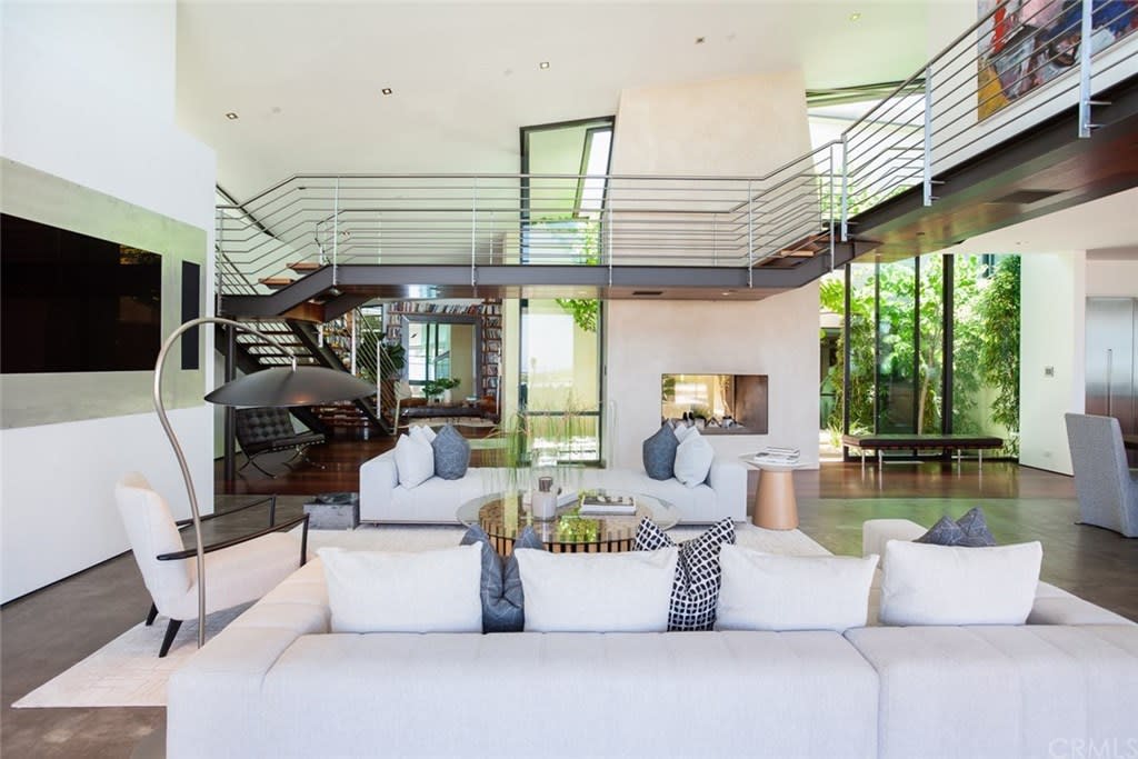 7 Carmel Bay Drive