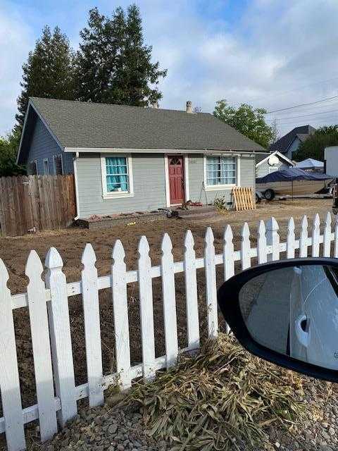 14331 Browns LN