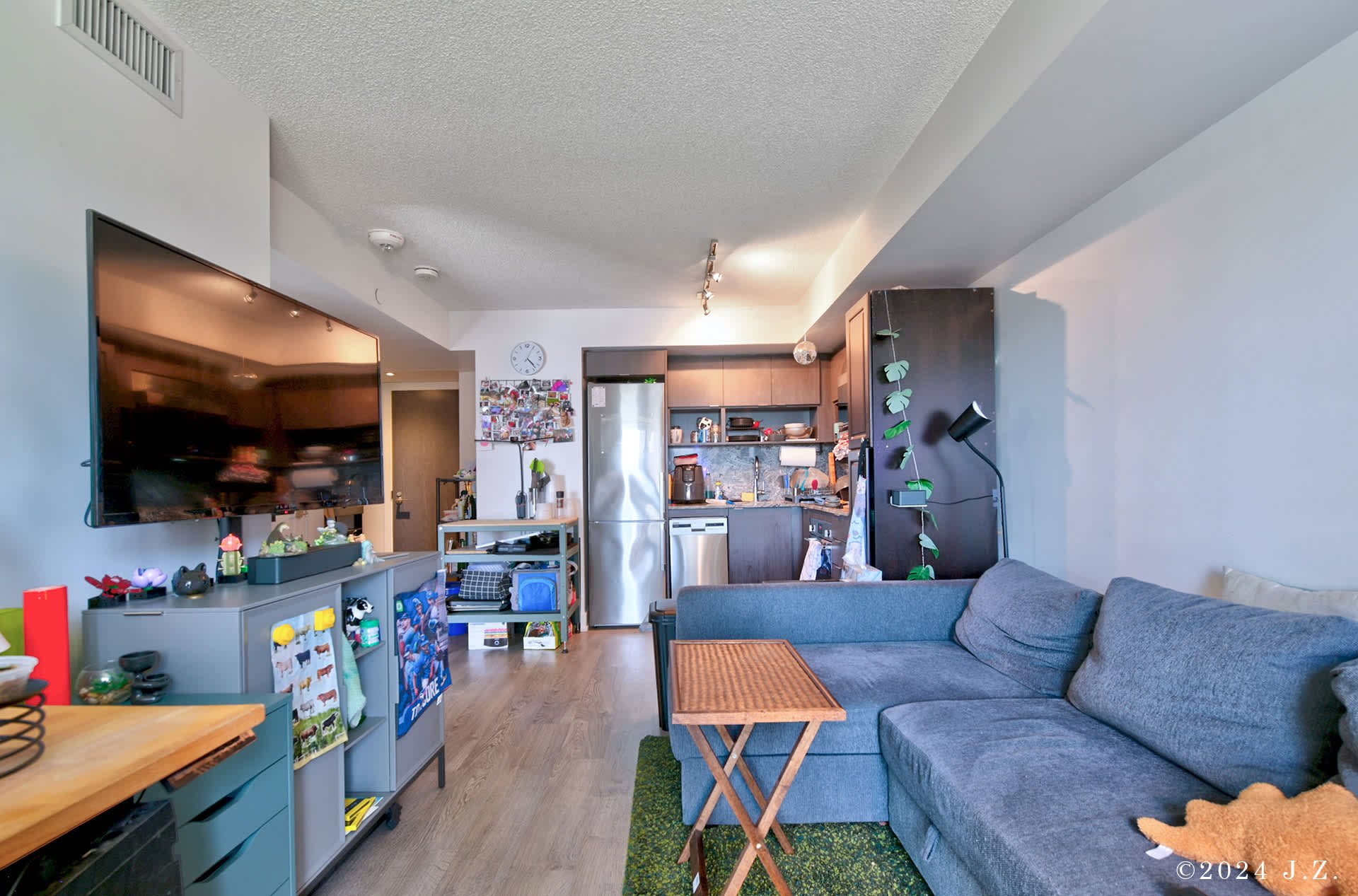 9 Mabelle Ave 517