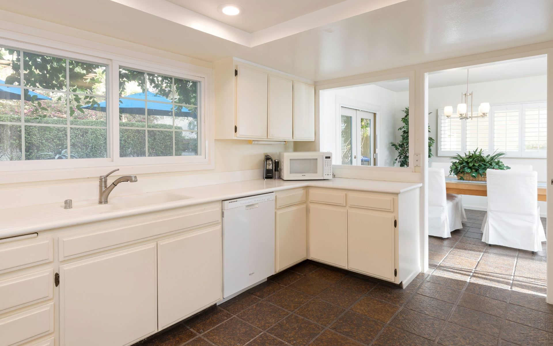 7040 Vista Del Mar Ln