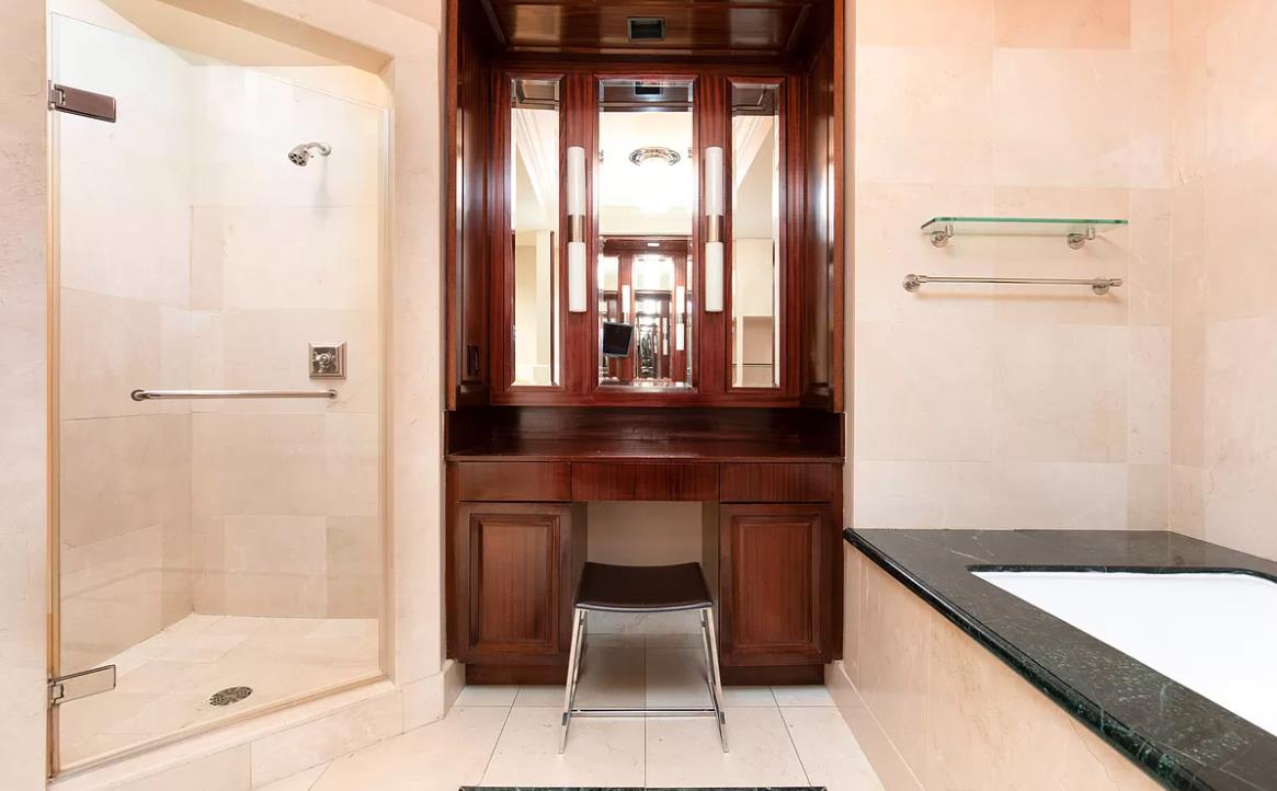 55 Wall Street, Apt 606