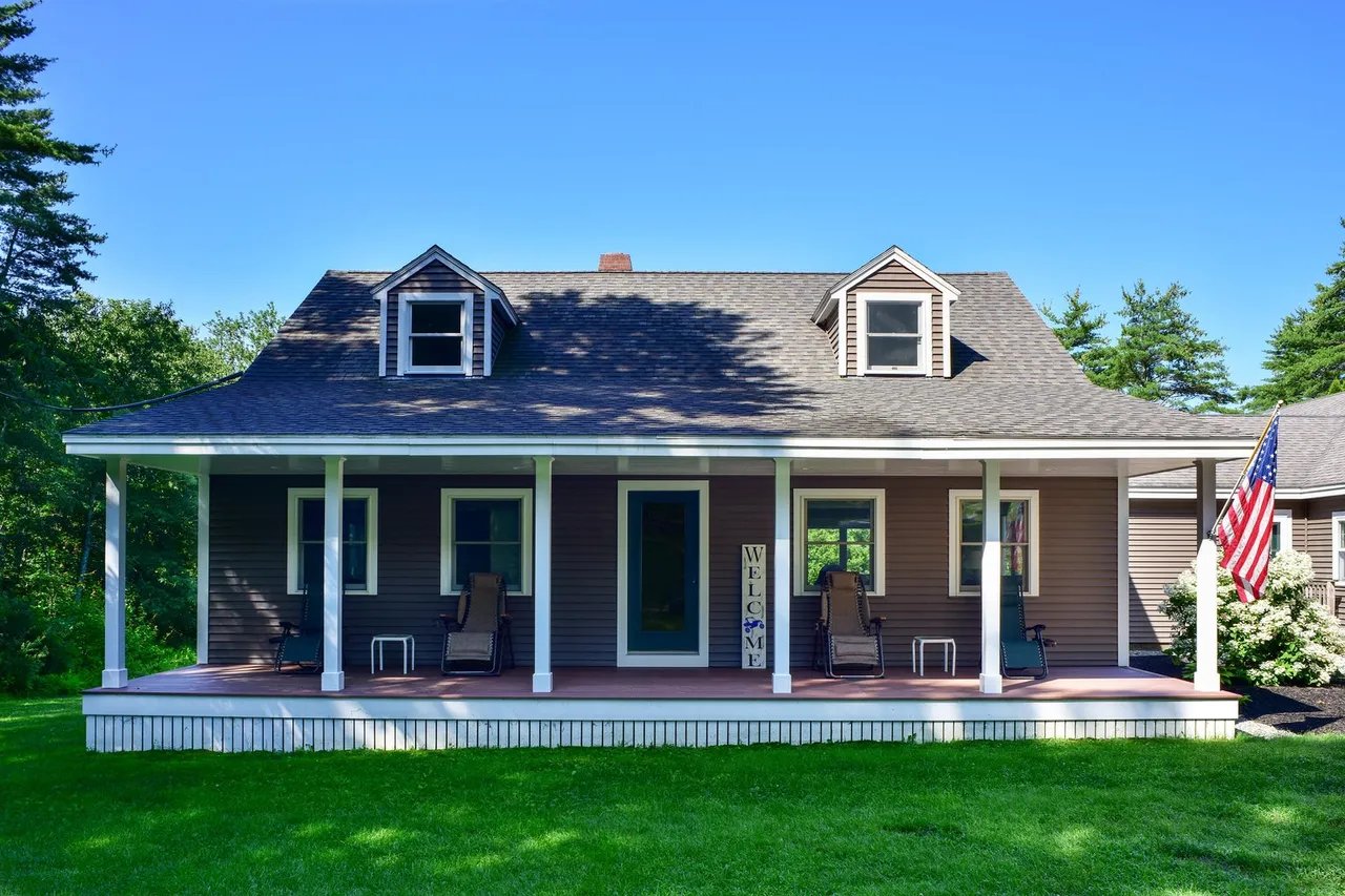 New Listing! 624 West Neck Road, Nobleboro Maine – $695,000