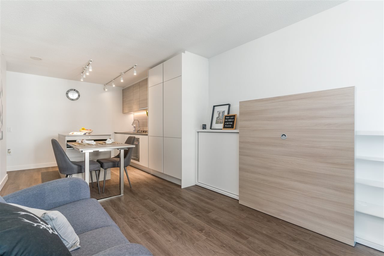 1106-988 Quayside Dr