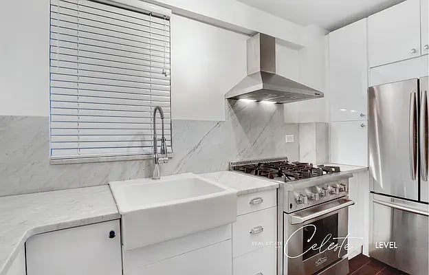 301 East 63rd Street Unit: 8B