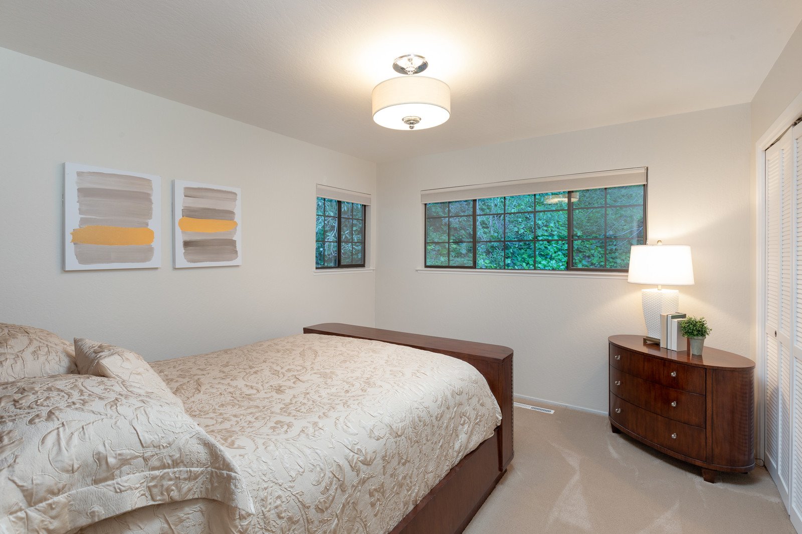 Fabulous single-story home located on the Westside of Alamo