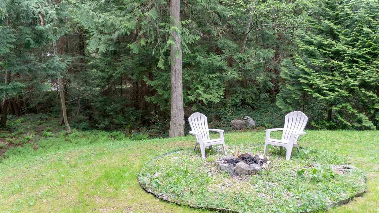 5557 Riley Road, Halfmoon Bay