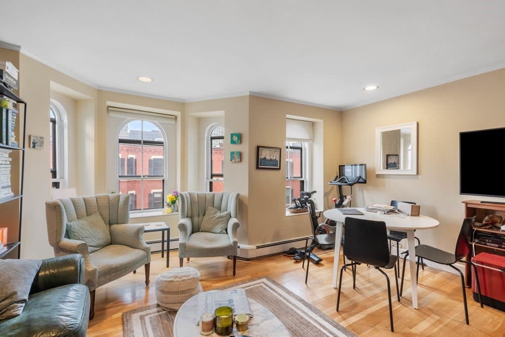 44 Chandler St, #8