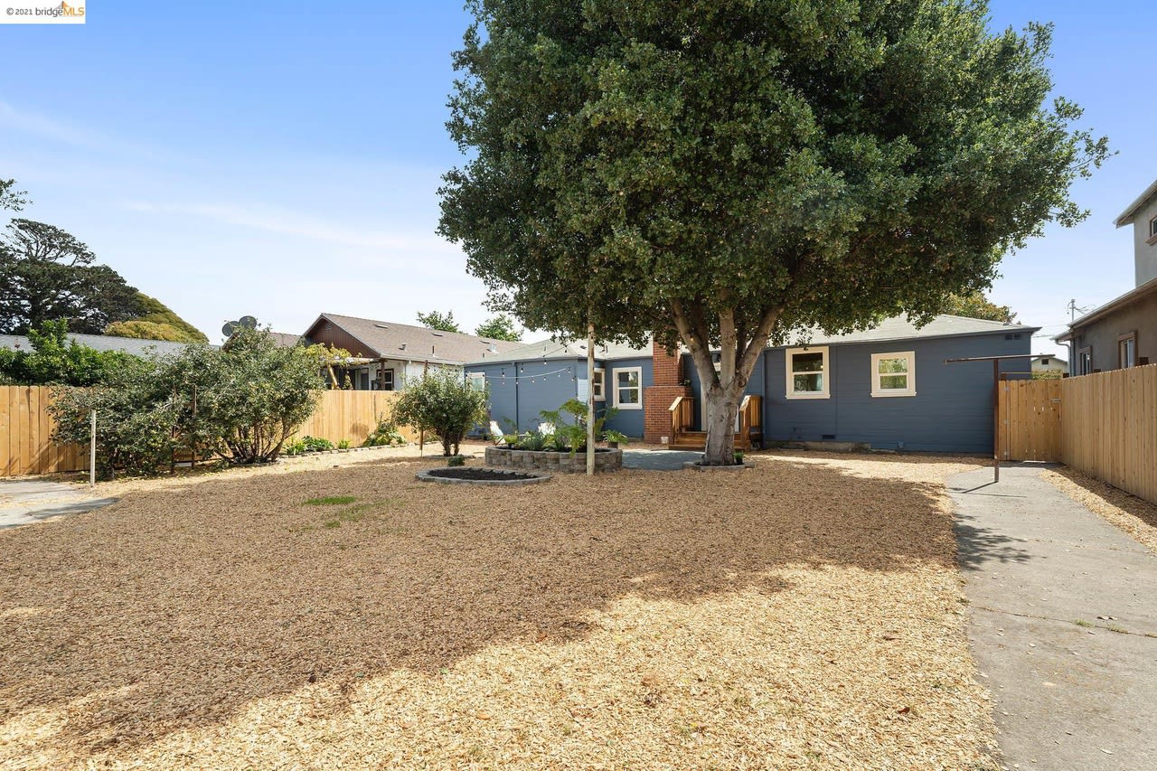 2115 Emeric Ave