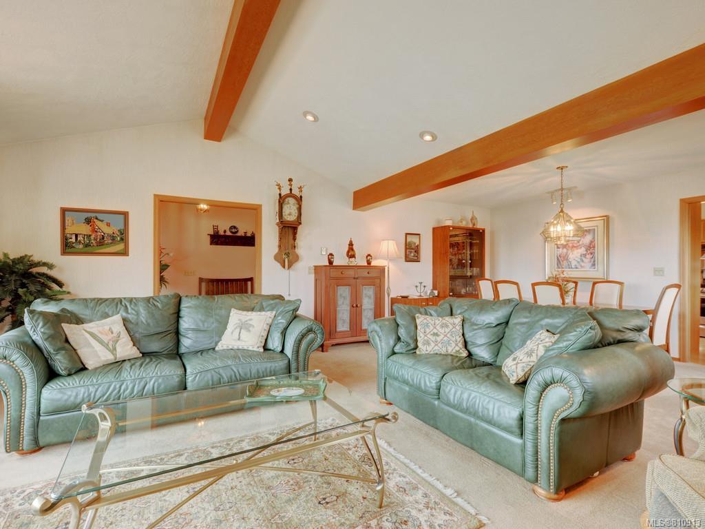 4070 Nicholson Crt