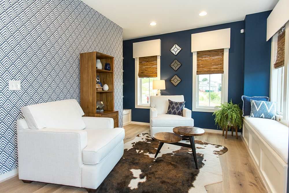 TREND ALERT: Indigo & White