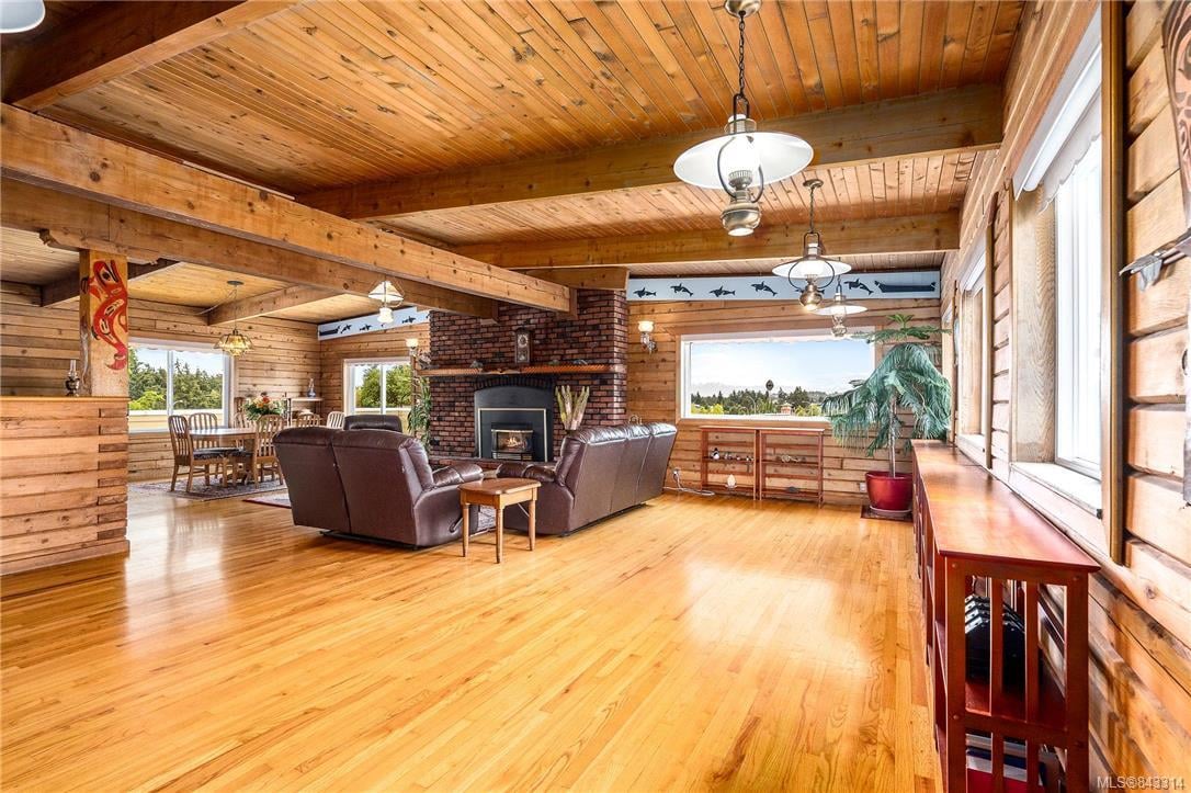 2482 Skedans Rd