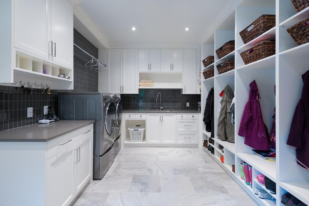4428 Piccadilly North