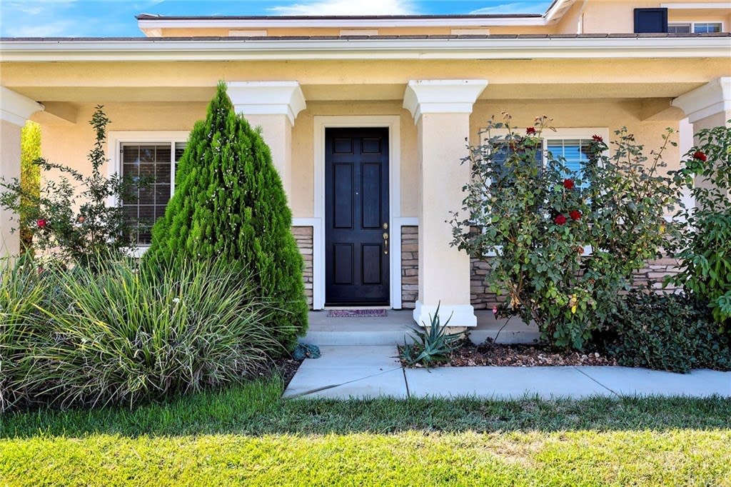27231 Oak Ridge Drive