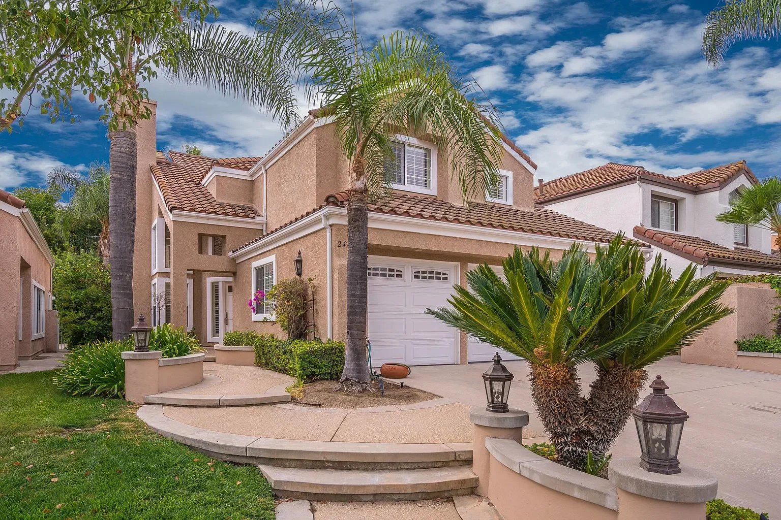 24612 VISTA CERRITOS