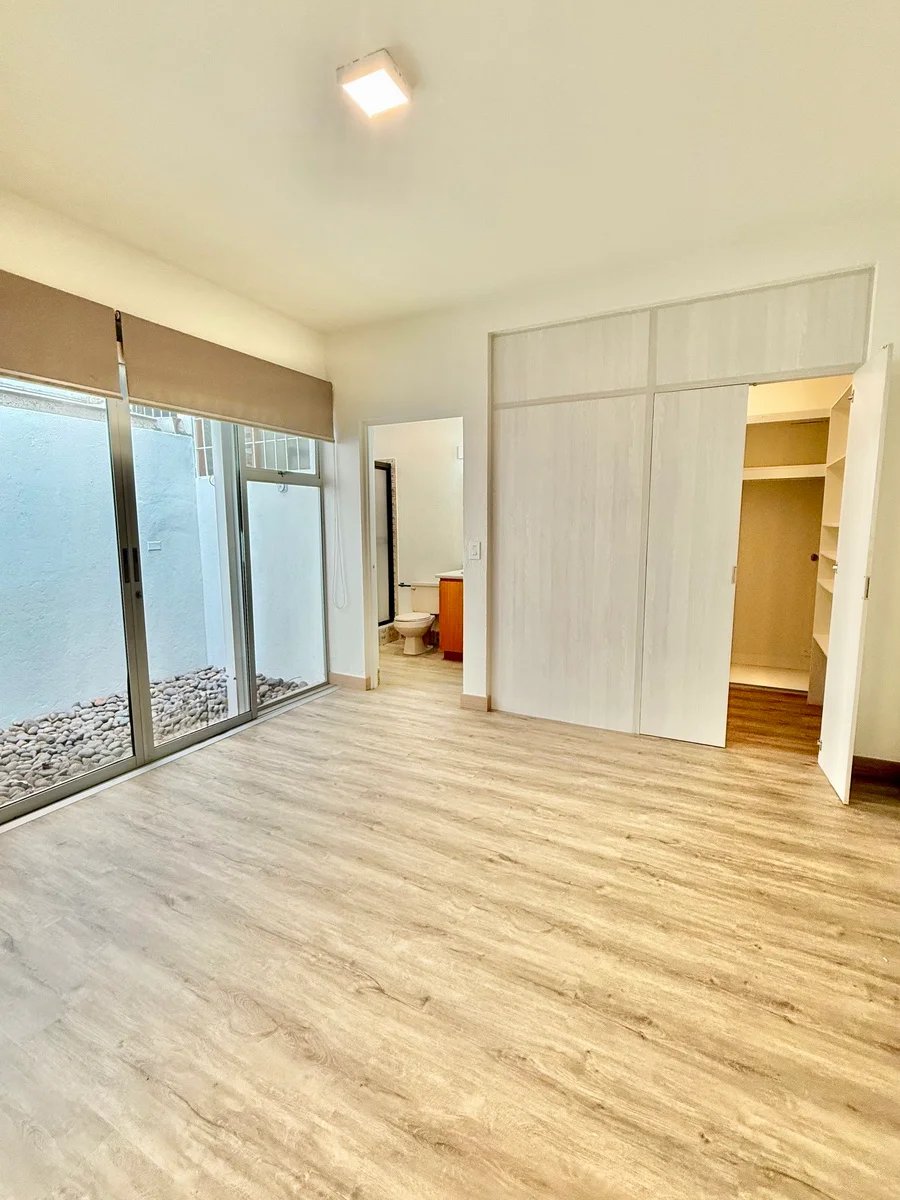 Spacious Urban Condo, San Jose