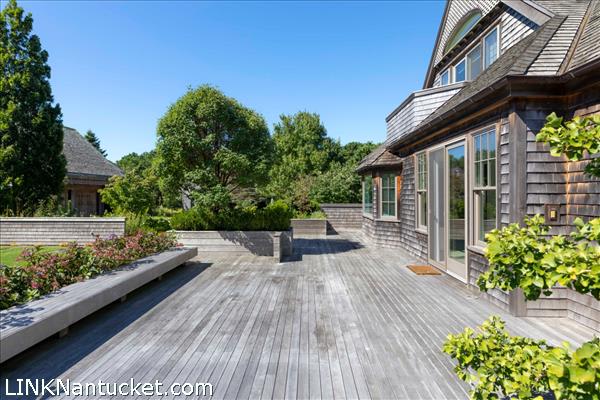 West of Town - 85 Millbrook Rd