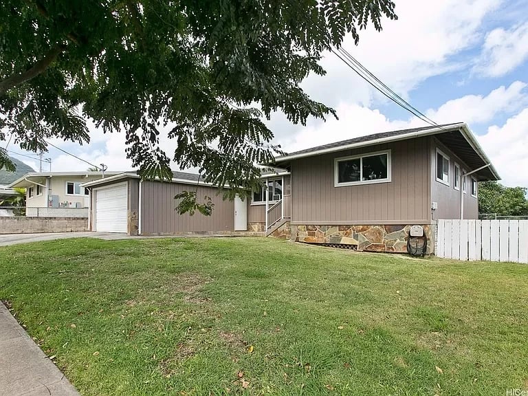 1374 Keolu Dr