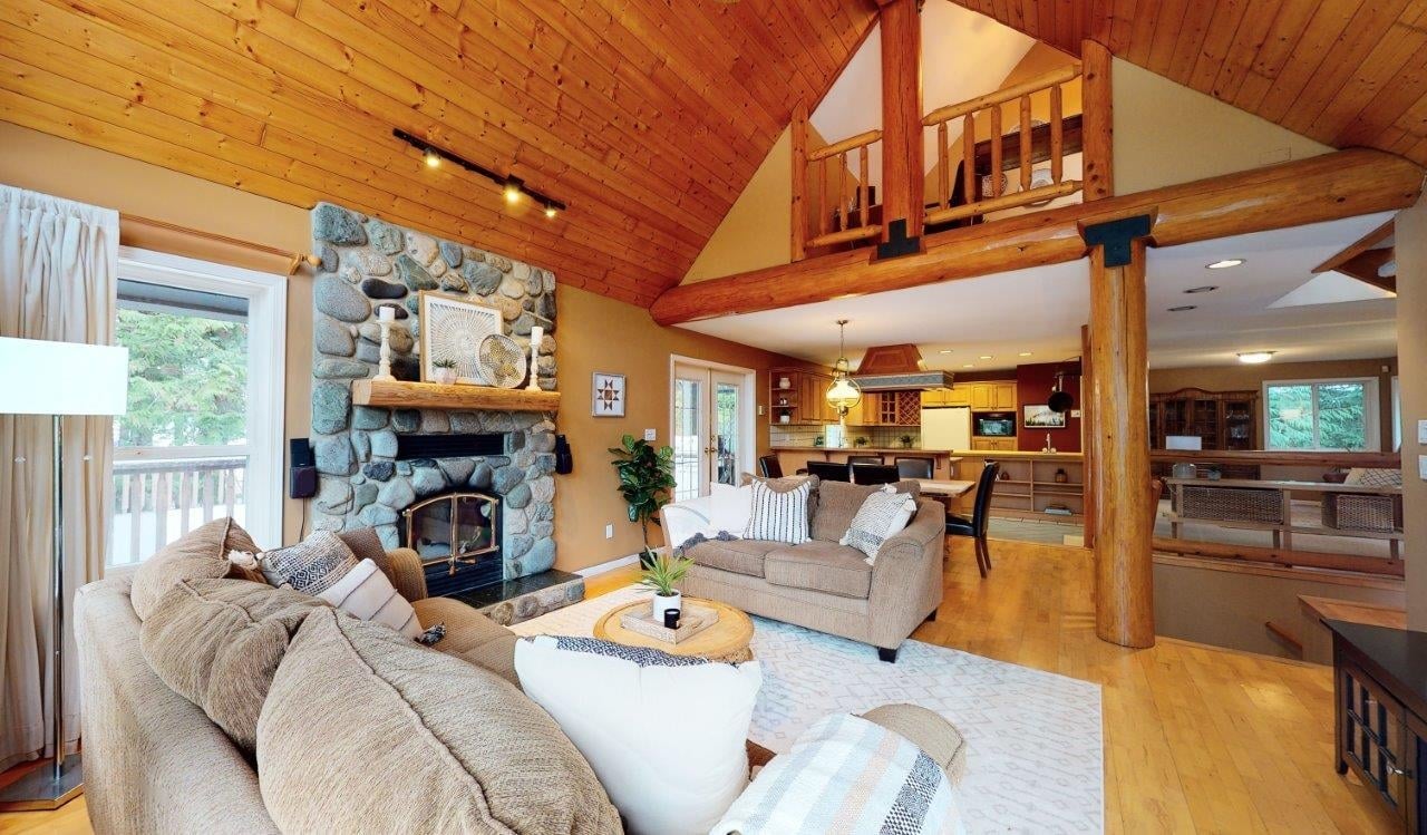 8365 Needles Drive, Whistler