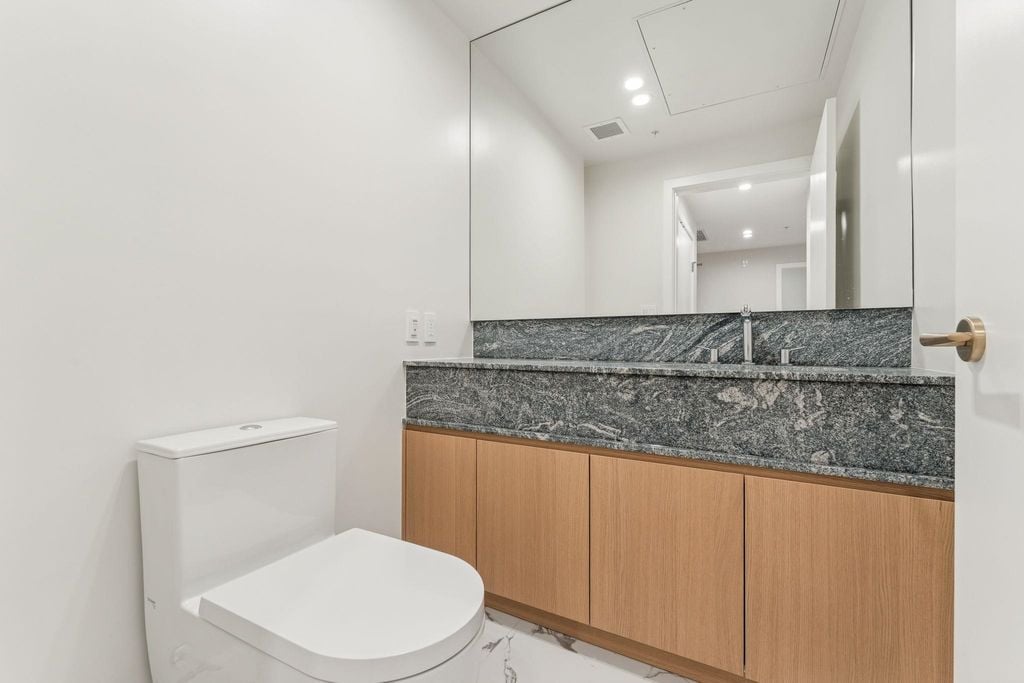 3668 W 10th Avenue 304, Vancouver