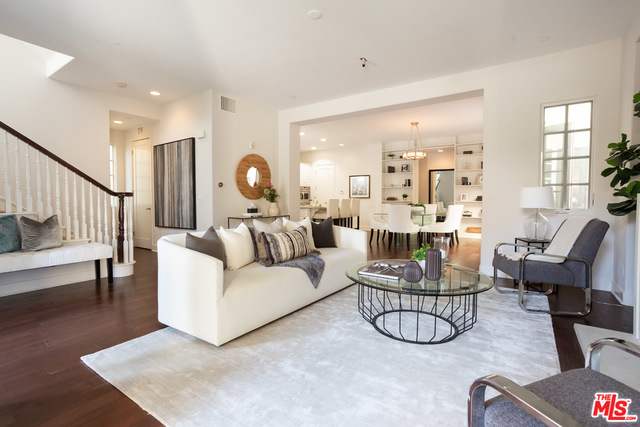 13045 Bluff Creek Dr