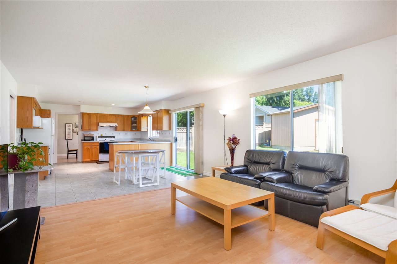 15717 106 Ave