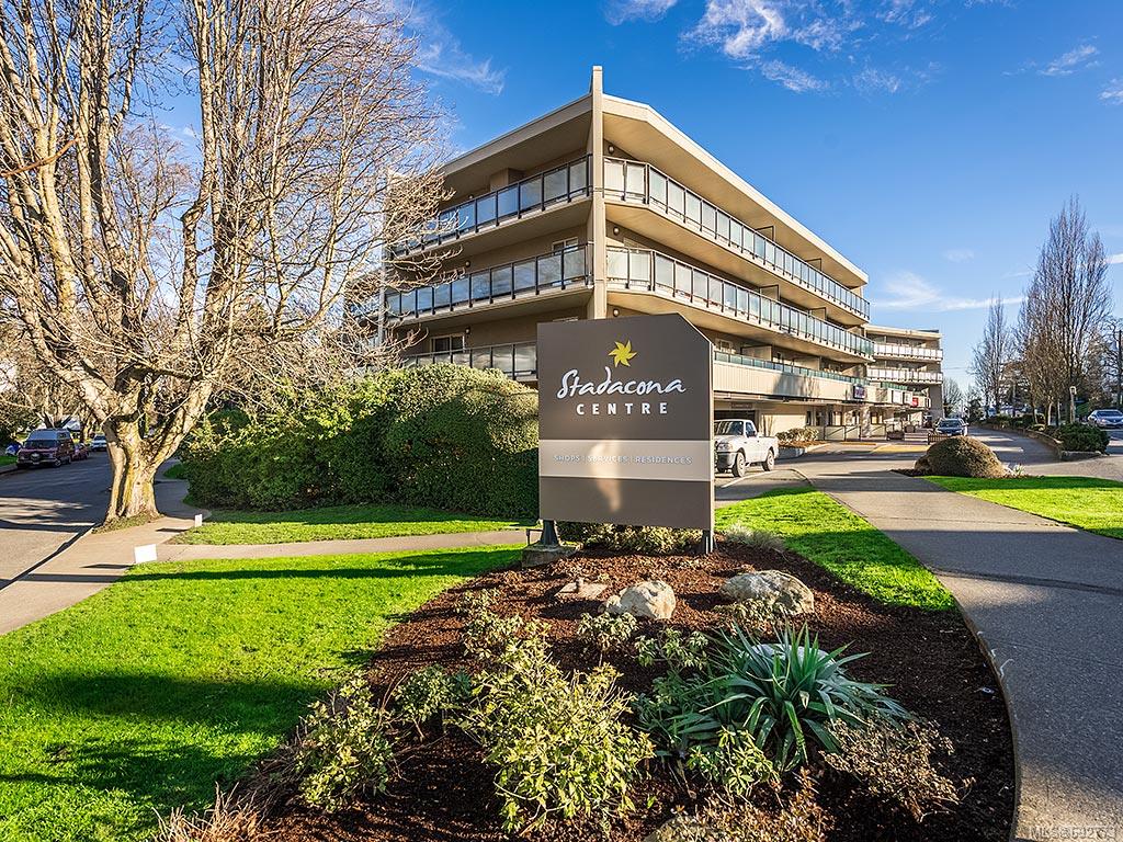 204-1419 Stadacona Ave, Victoria