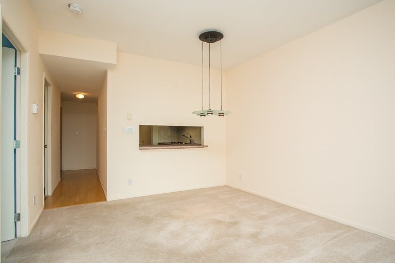1401-8851 Lansdowne Rd