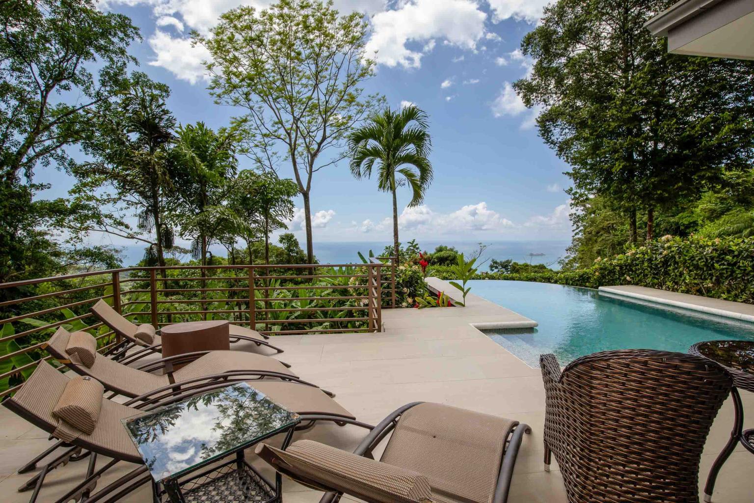 Blue Chip Ocean Views Pinuela Maravilla