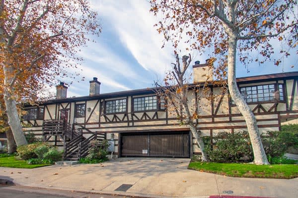 4633 Ben Ave 2 Valley Village, CA
