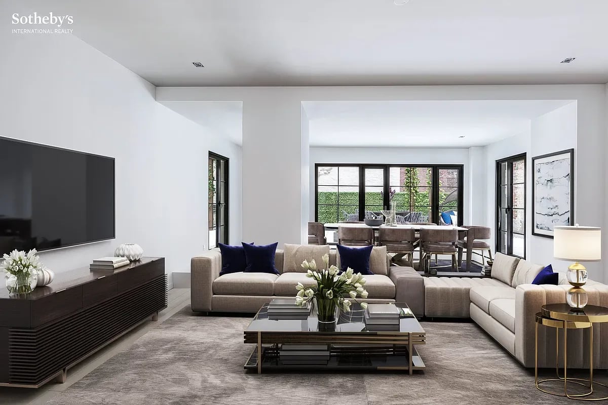 225 W 17th St #2B