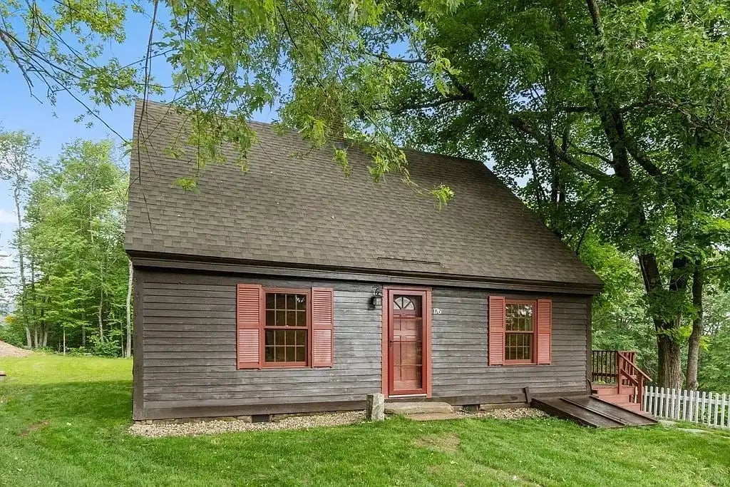 176 Orange Rd