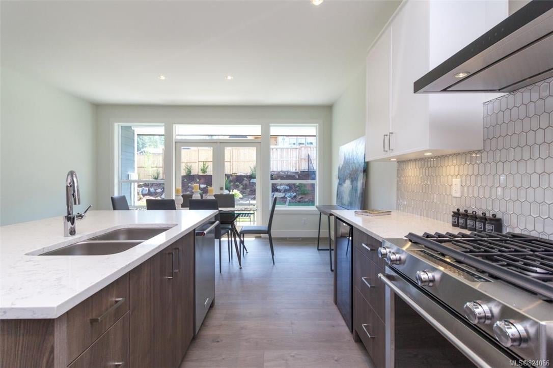 3535 Paperbark Cres