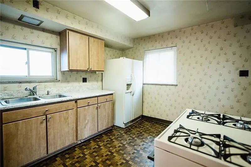 1212 Monongahela Blvd