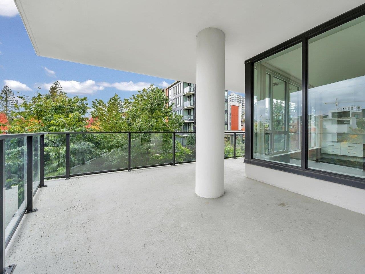 207-5628 Birney Ave