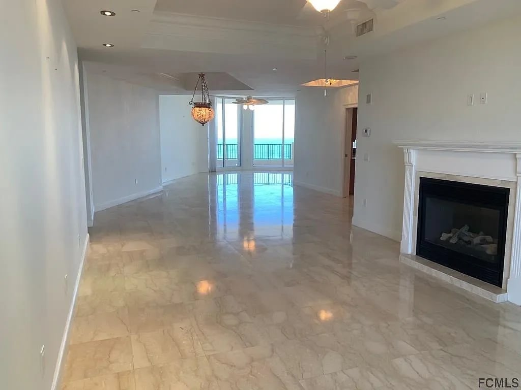 7 Ave De La Mer APT 901