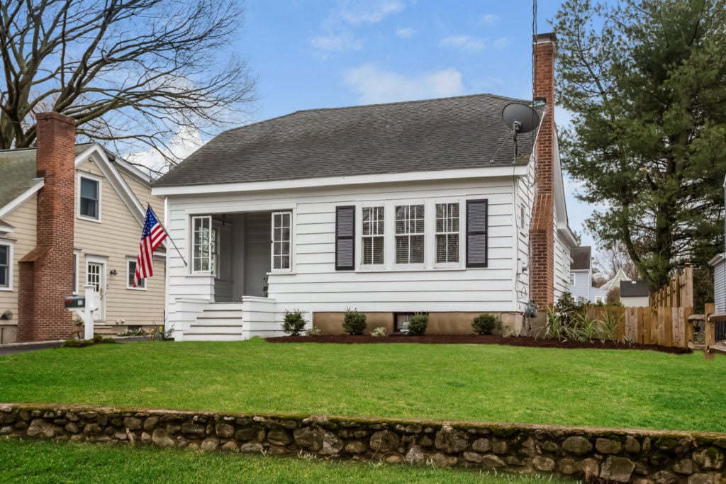 12 Carlin St