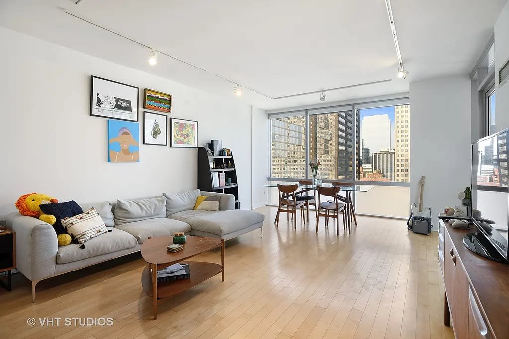 8 RANDOLPH AVE #2707
