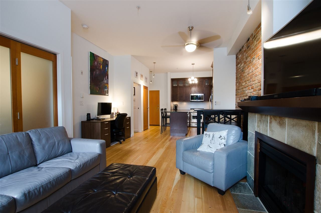 107-250 Salter St